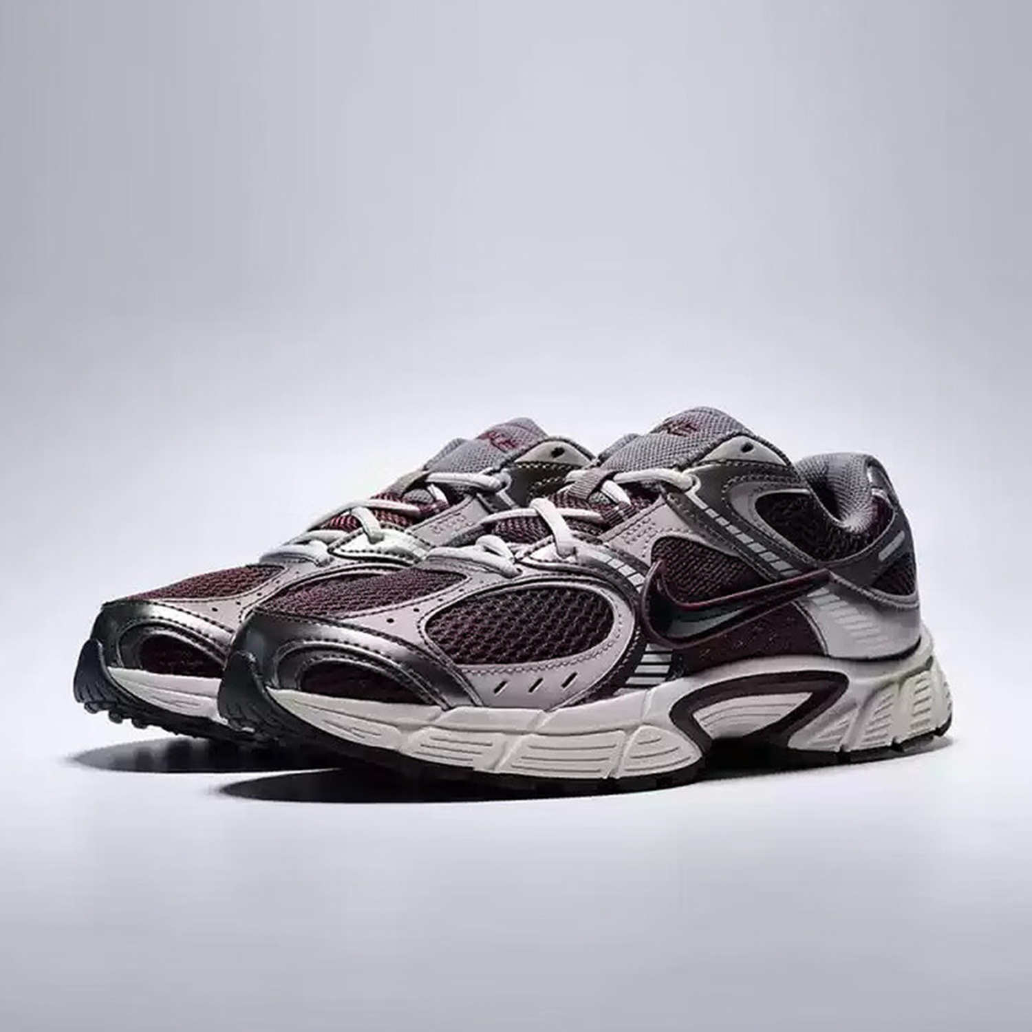 Nike Genuine V5 RNR Men's Ligh - Men'S Shoes V5 Rnr reseña y precio