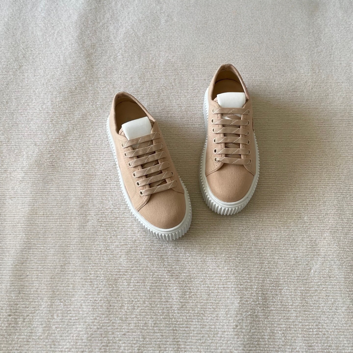 Brand Discount Women's White S - Canvas Sneaker High reseña y precio