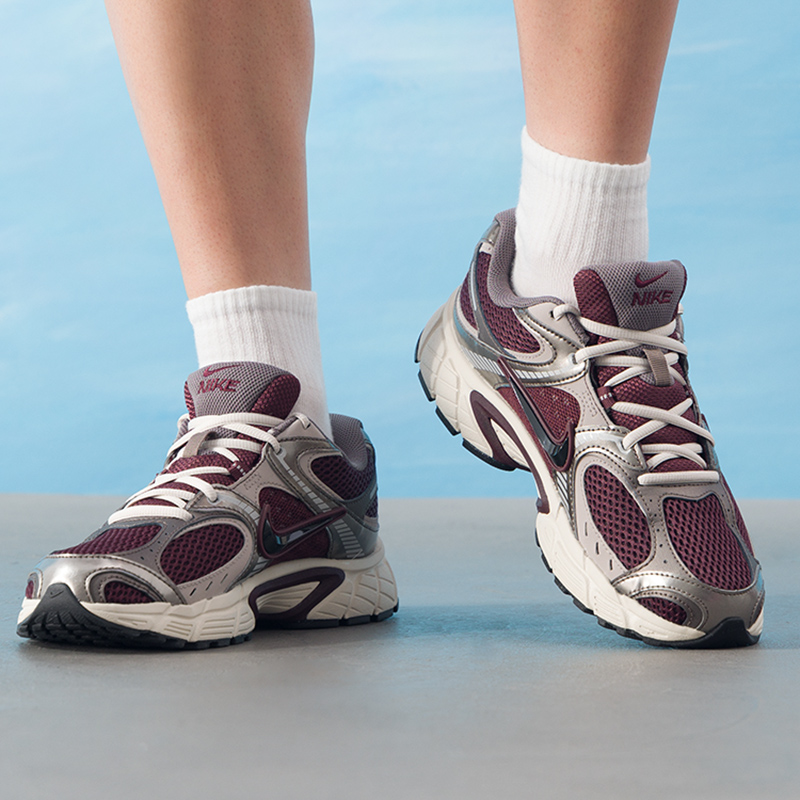 Nike (Nike) V5 Rnr Men's Sport - Men'S Shoes V5 Rnr reseña y precio